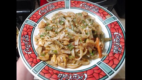 Don't Chicken Out 🍜 You Can Use Tofu! Phad Phat Pad Thai 🇹🇭