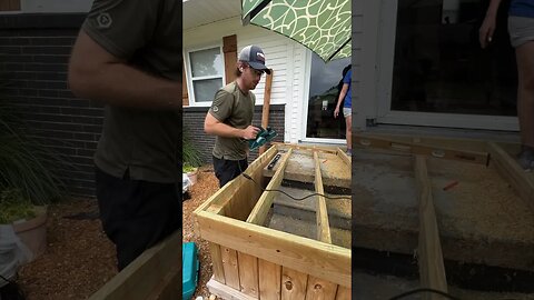 Planing deck joist #woodworking #shorts #construction #deckbuilding