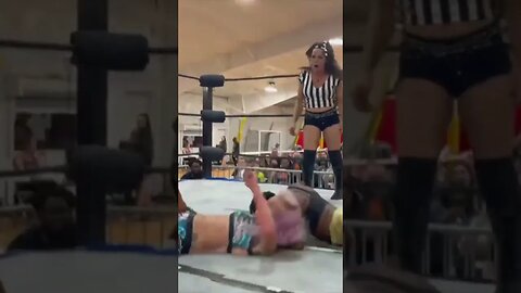 Mickie James Slaps The 💩 Out Of Gia Scott