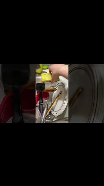 How to properly sanitize kitchen sponges #shorts