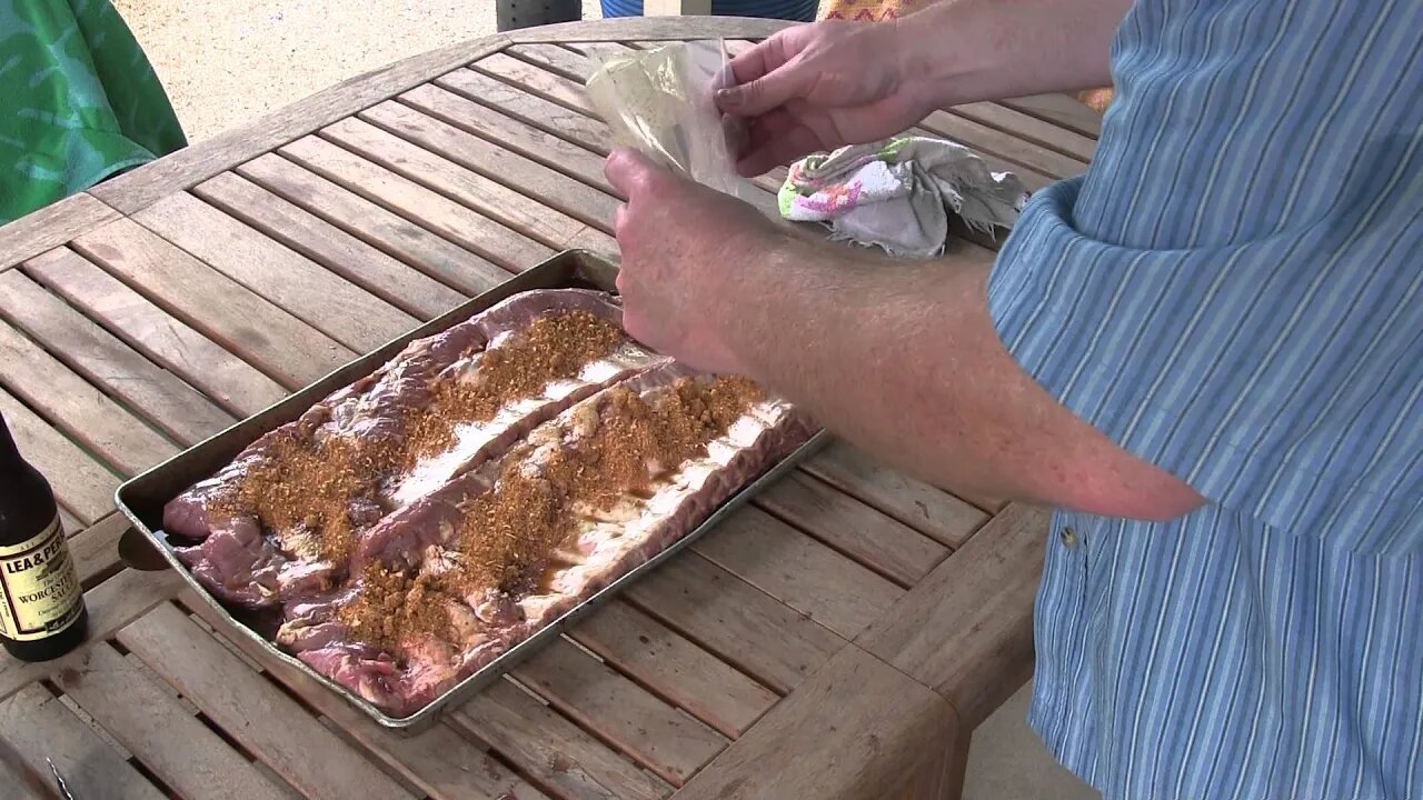 WSM Smoked Ribs & Chicken(1/2)