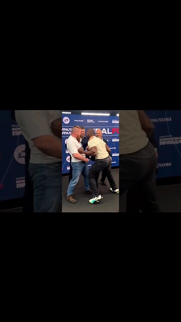 Yoo after all that barking? 😂😂 🥊 #shorts #subscribe #viral #shortvideo #reels #funny #lol #ufc