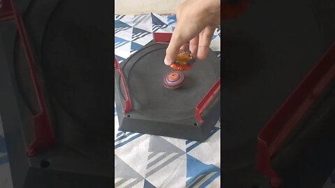 girando meu fafnir com a mão #batalhadebeyblade #beyblade