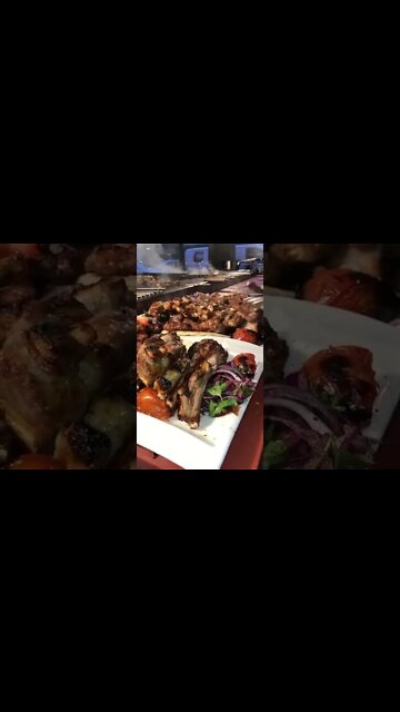 Food Lovers 💕😋#UpFoodReview #ytshorts #shorts #youtubeshorts #Food #Streetfood #viral #viral2022
