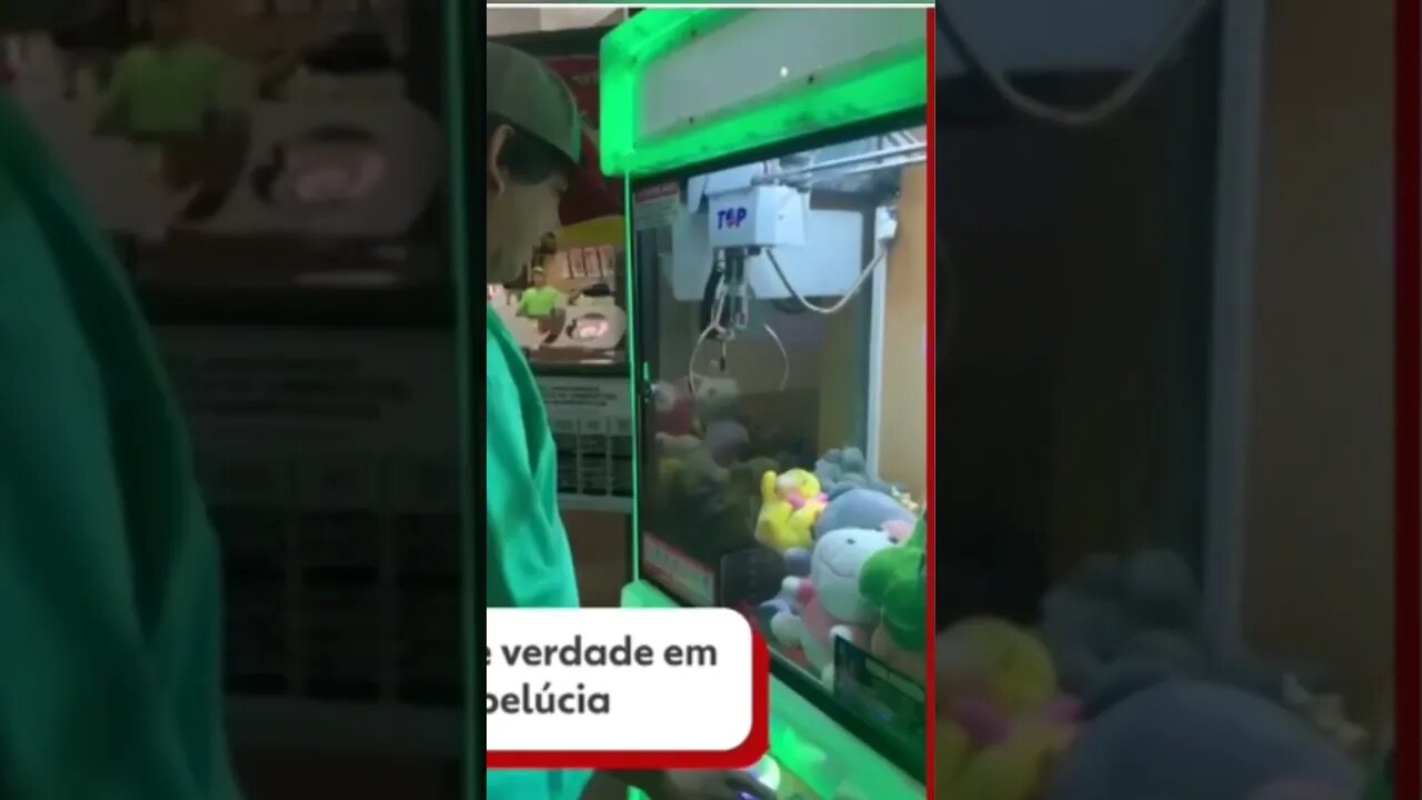 PESCANDO UM GATO DE VERDADE NA MÁQUINA DE PELÚCIAS 😱😱😱🐱🐱🐱