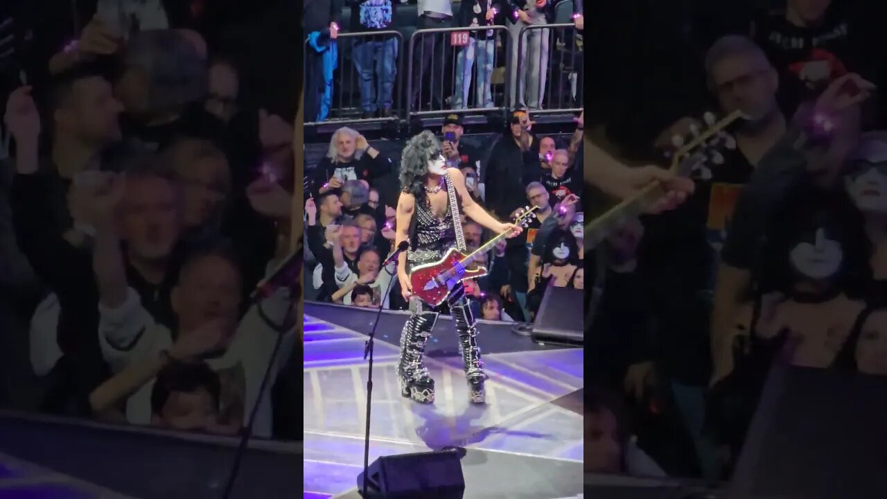 KISS LOVE GUN PAUL STANLEY MADISON SQ GARDEN DEC. 2 2023