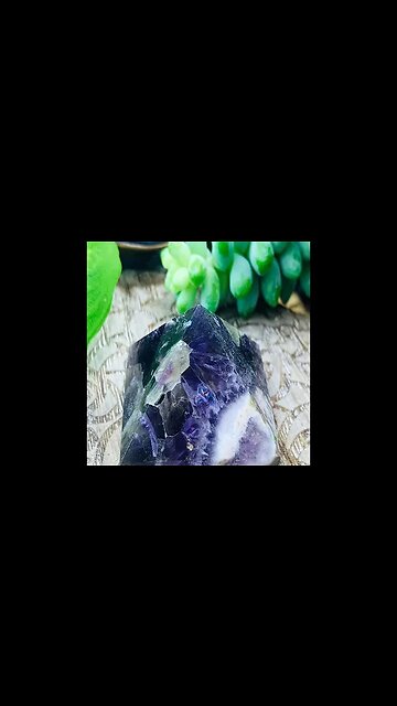 DREAM AMETHYST PYRAMID