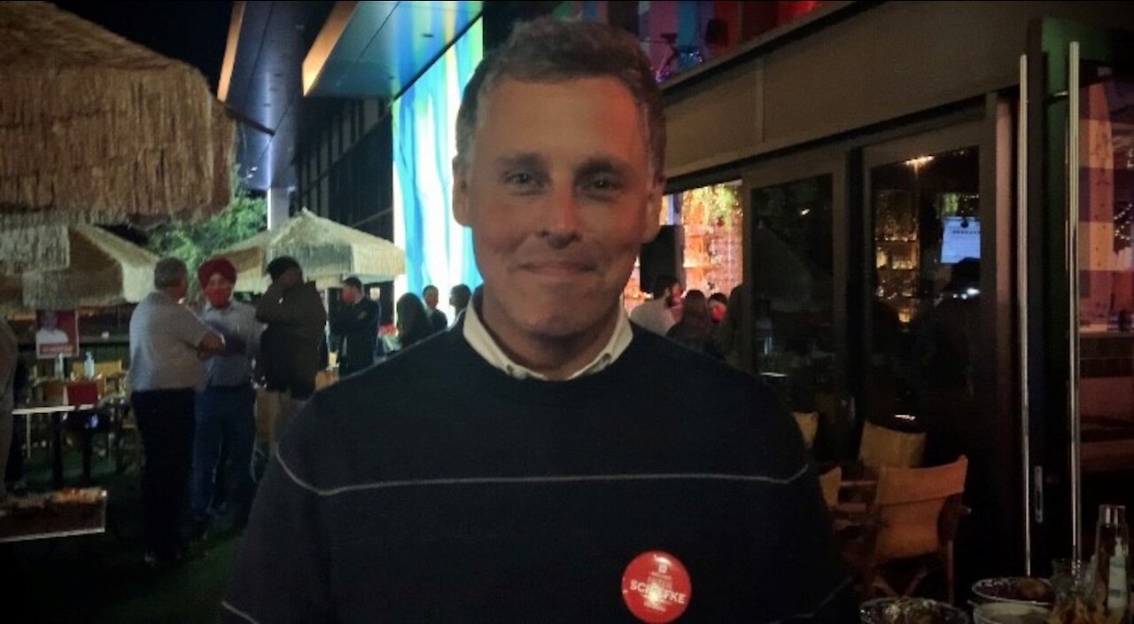 Peter Schiefke, entrevue gagnant