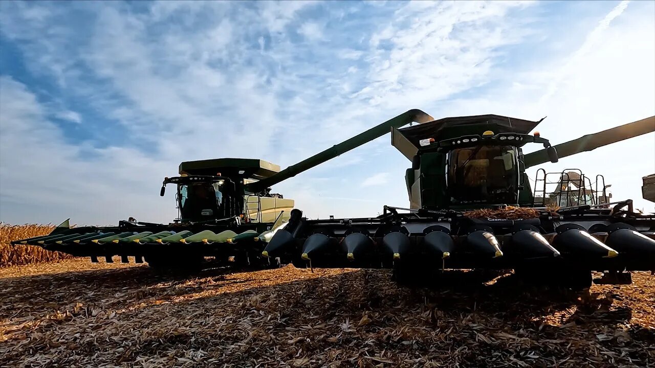 Unloading Into The Other Combine To Slow Them Down! #20