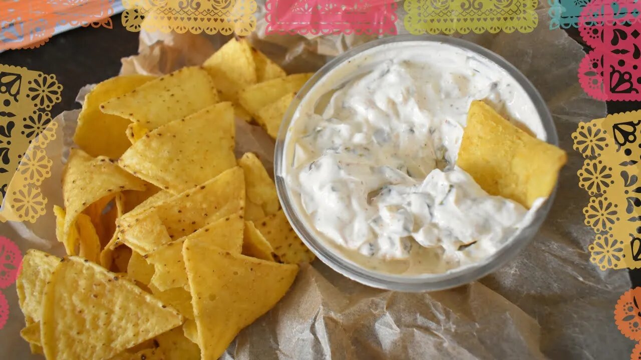 Deliciously Tangy Mexican Style Sour Cream and Jalapeno Dip for Doritos: A Dip Fiesta!