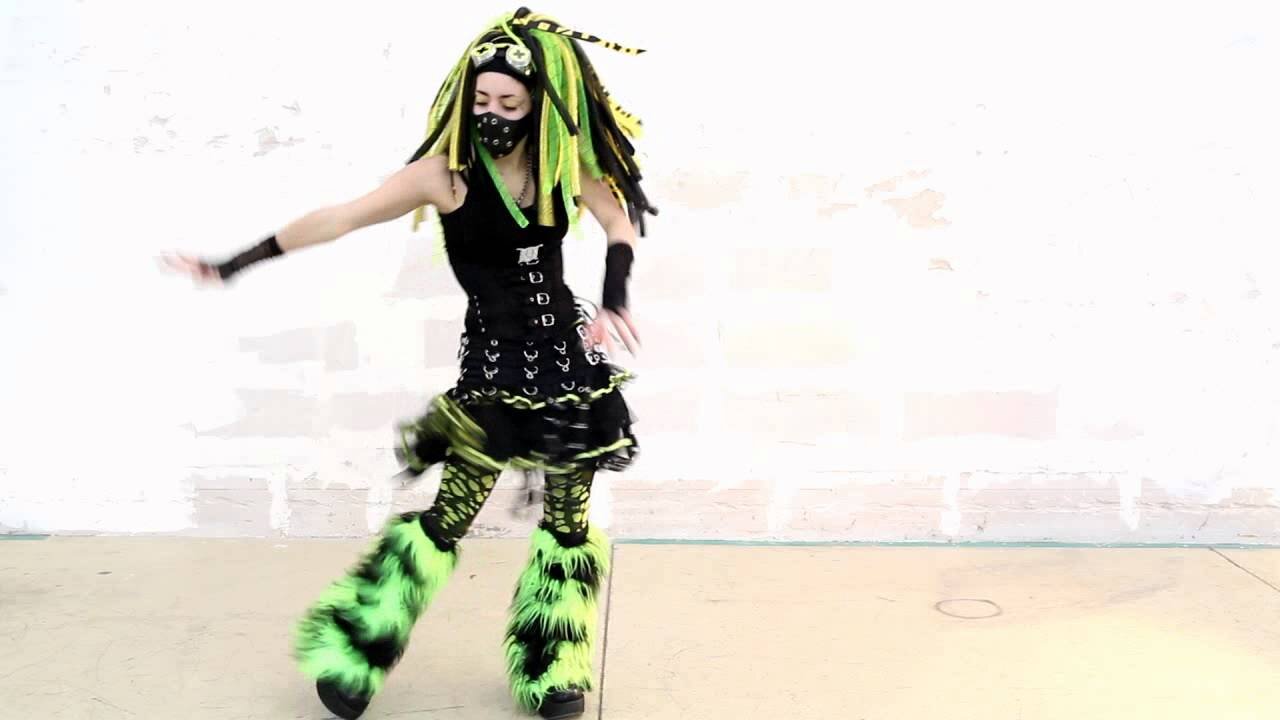 Industrial Dance / God is in the Rain / Suicide Commando | Pitite Oudy Cyber Goth & Michel Clement