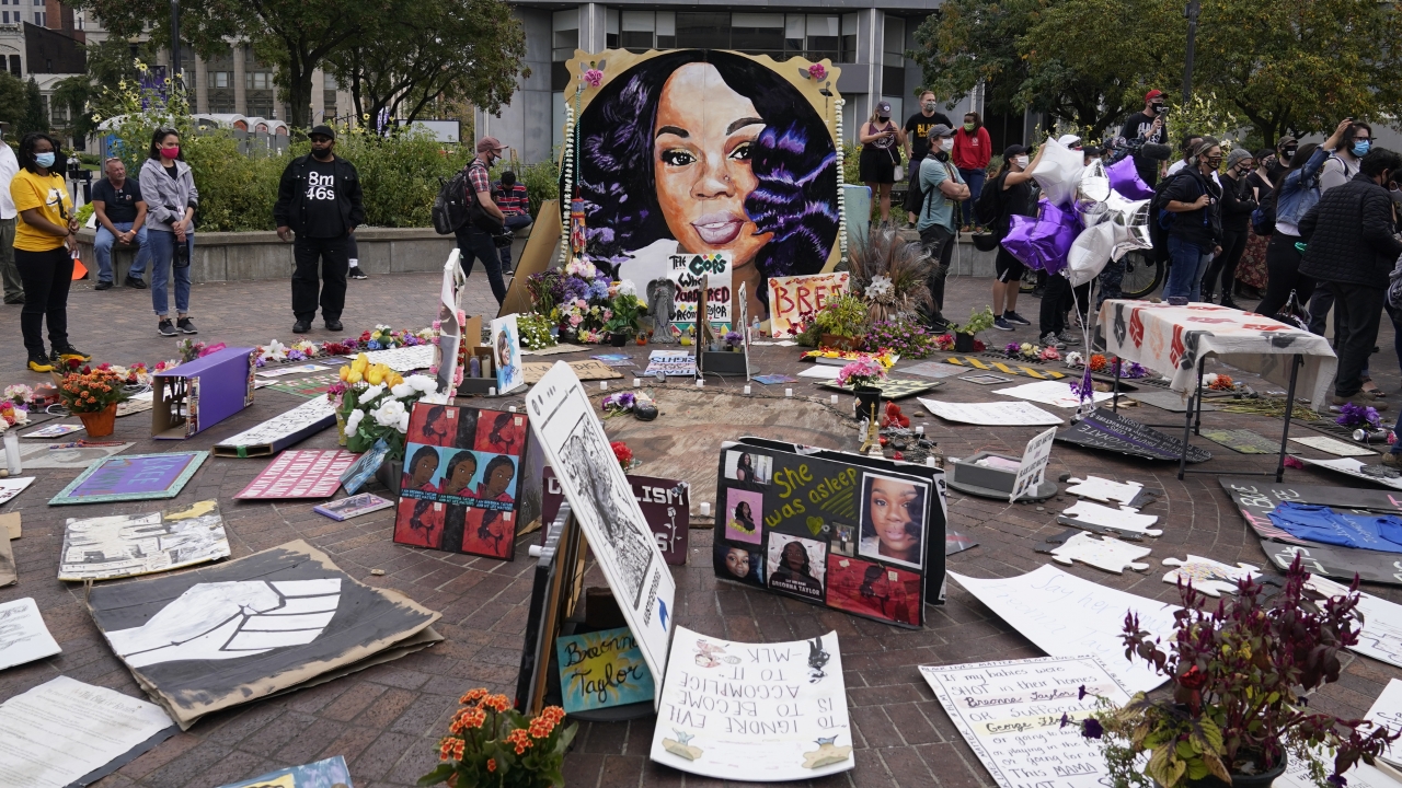 What We Know About The Last Moments Of Breonna Taylor's Life