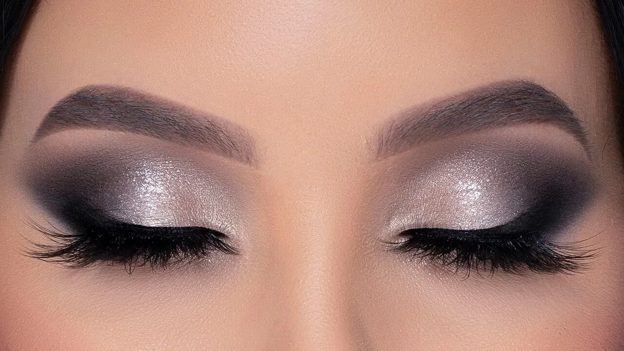 Classic Silver Sparkly Smokey Eyes Tutorial