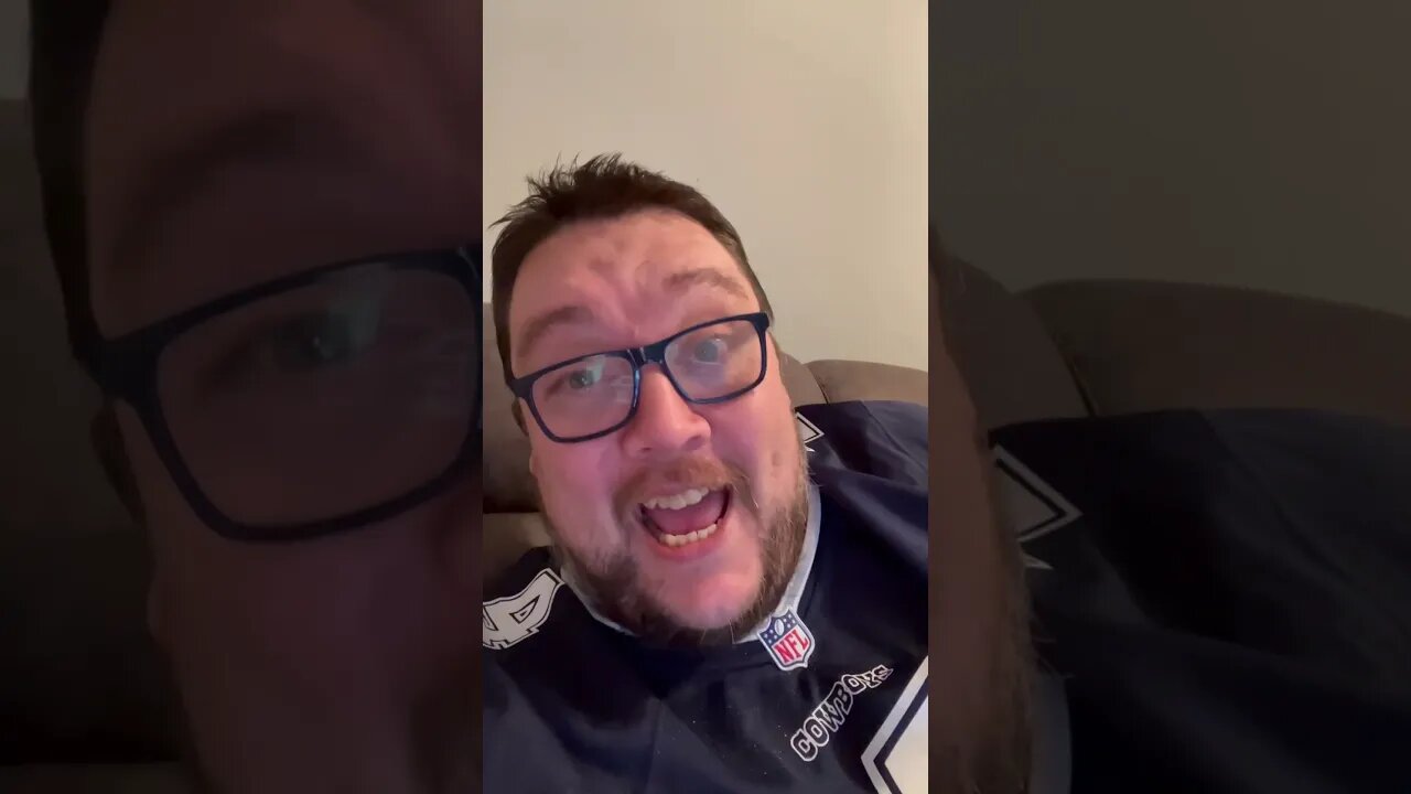 #Swifties having a meltdown about #taylorswift In a box at a #chiefs game with #traviskelce #wow