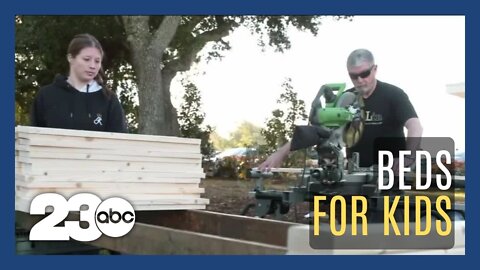 Tallahassee, Florida first responders build beds for kids