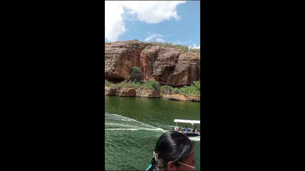 over the São Francisco River on a catamaran, visiting the Xingó Canyon