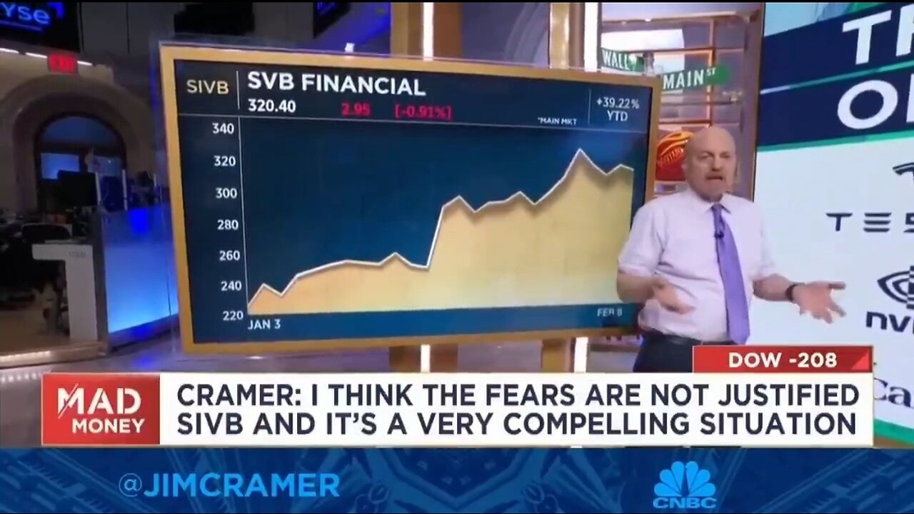 Jim Cramer Says Buy Silicon Valley Bank Stock: FLASHBACK 1 Month Ago