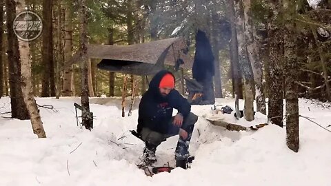 Camp in a hammock in winter 5