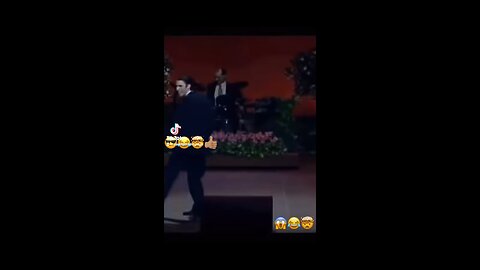 People dancing funny 😂🤯