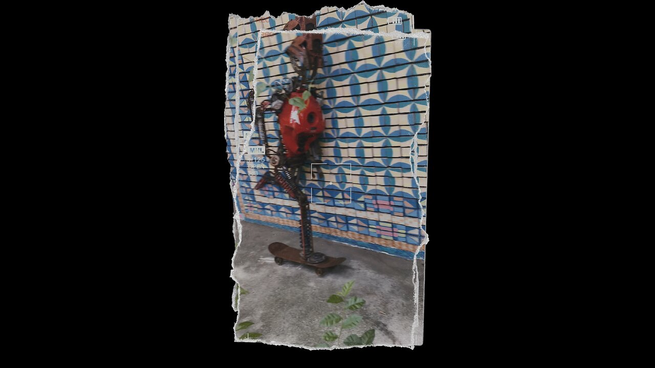 หุ่นยนต์จากชิ้นส่วนรถจักรยานยนต์