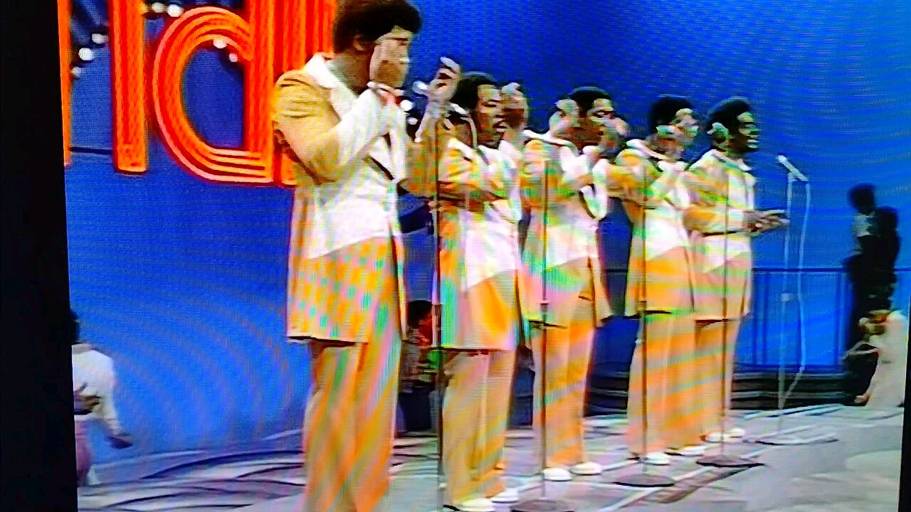 Stylistics 1974 Betcha By Golly Wow (Soul Train)