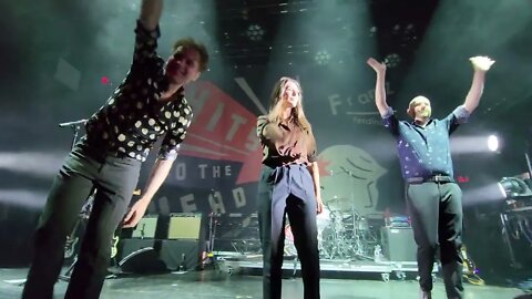 Franz Ferdinand in Houston end bowing