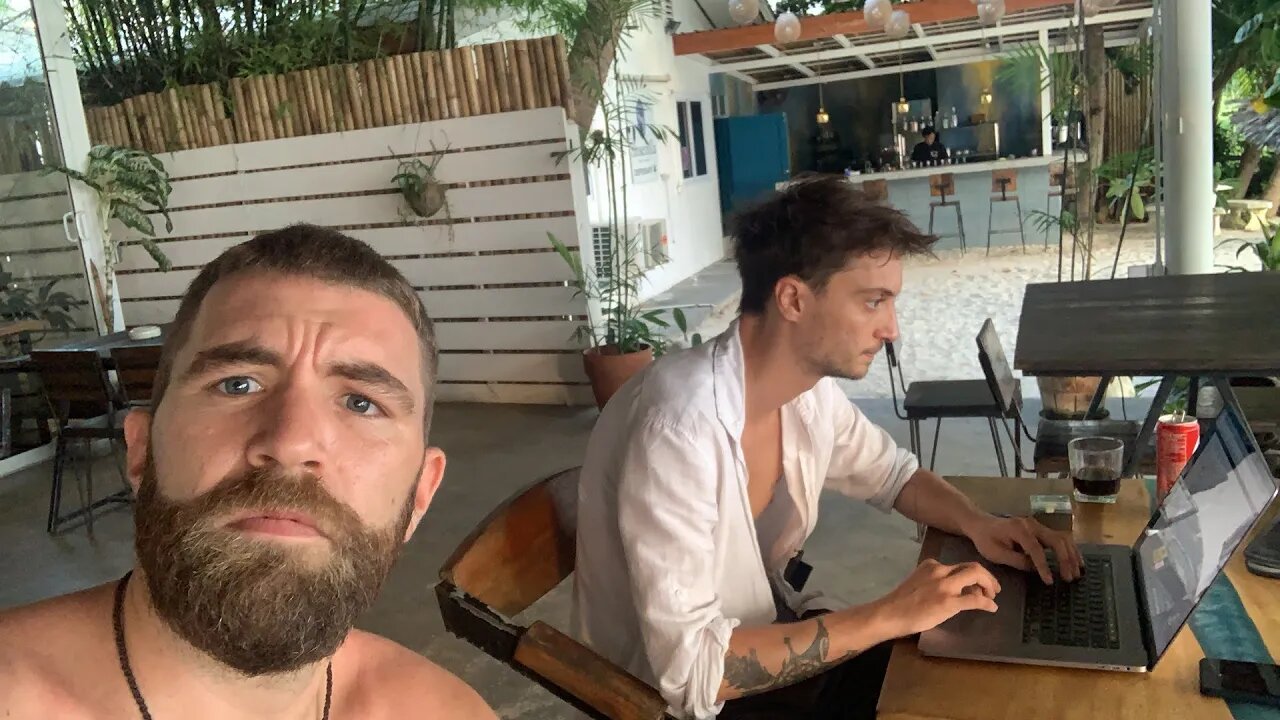 COWORKING AT LA CASA KOH PHANGAN