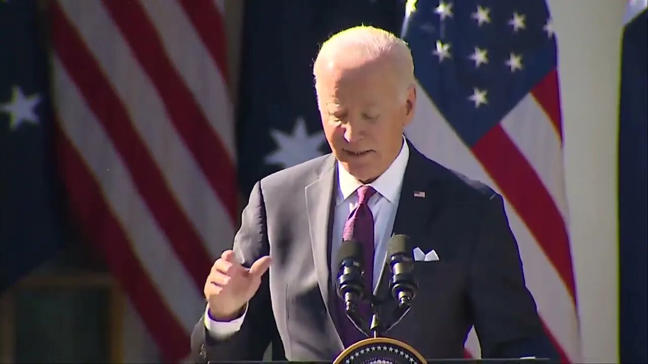 Joe Biden Gets Confused When It's His Turn To Call On A Reporter: "Oh, I Get To Ask!"