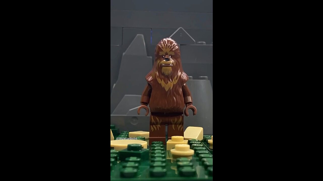 Jedi Wookiee turns on lightsaber