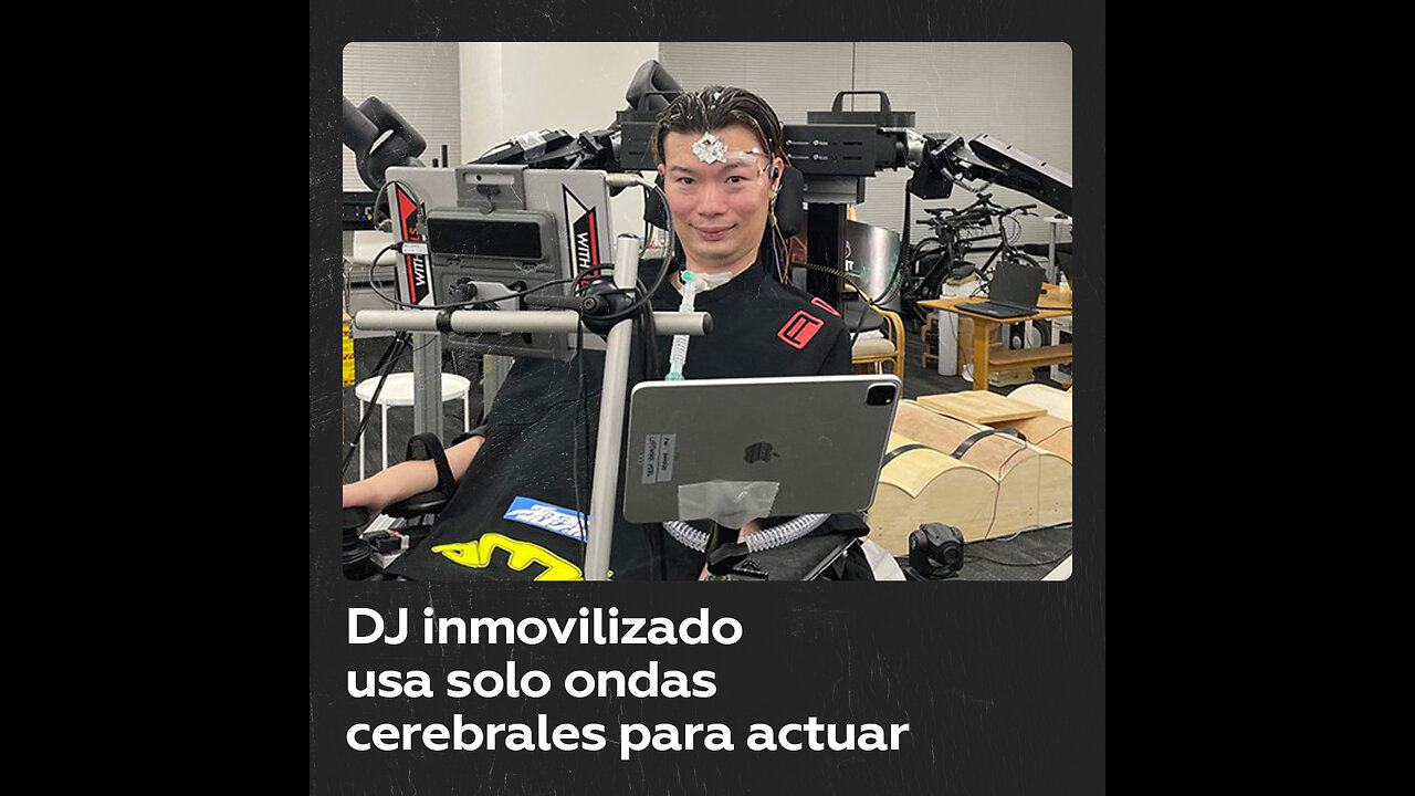 DJ japonés con enfermedad degenerativa actúa usando ondas cerebrales