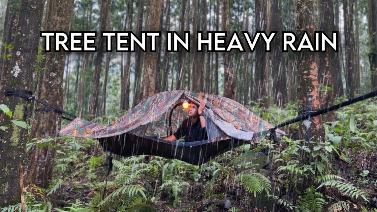 TREE TENT IN HEAVY RAIN‼️CAMPING IN HANGING TENT IN HEAVY RAIN