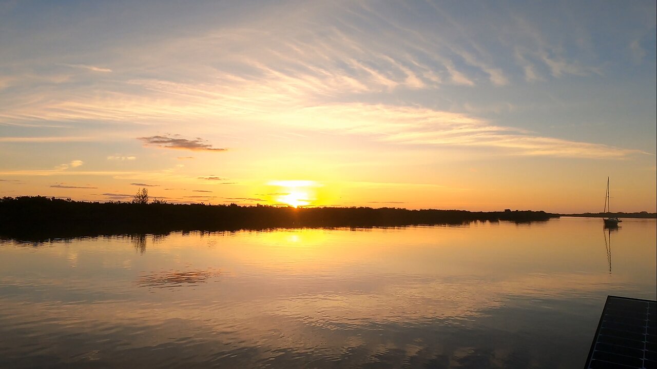 S03E12 - Cruisers Guide to New Smyrna Beach, FL