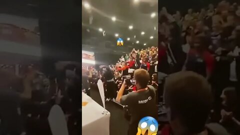 A bola procura o Ronaldinho #shorts