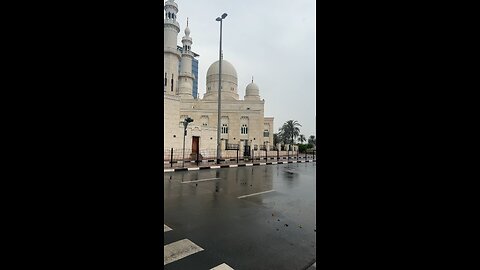 Raining in dubai