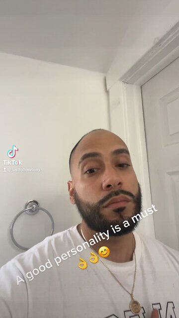 A good personality is a must 👌