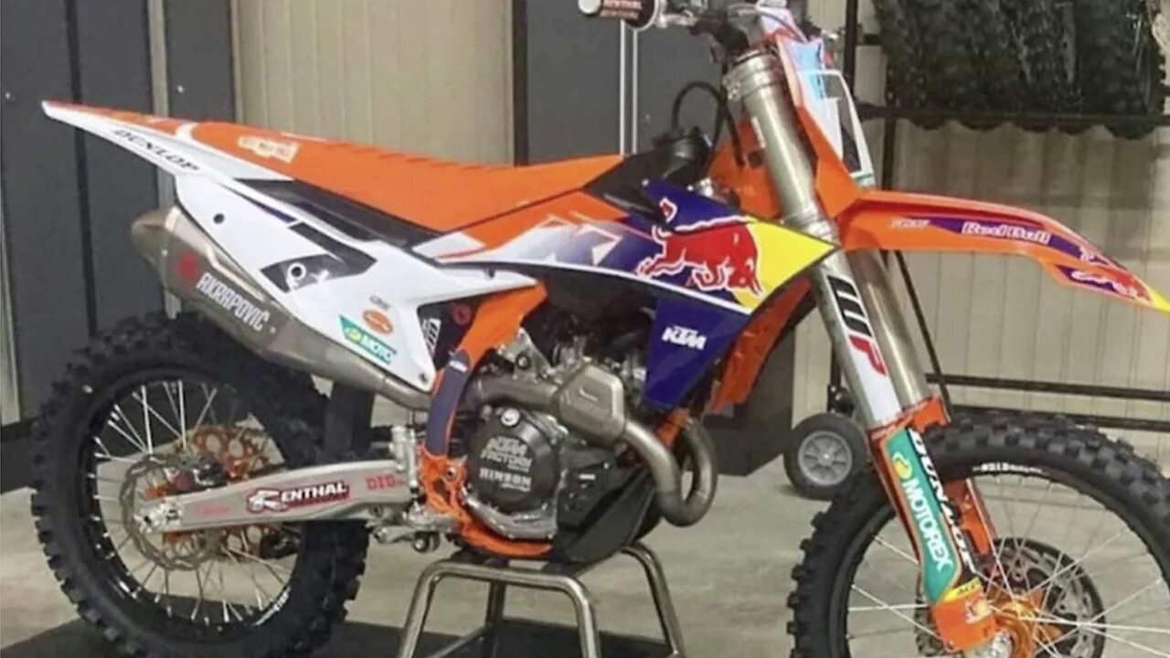 Factory Edition 2022 KTM 450...FINALLY a good photo!