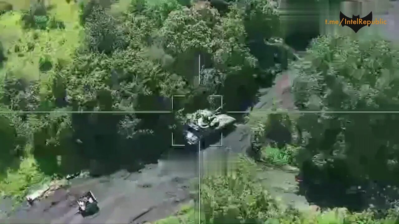 Russian Geranium Kamikaze drone taking out a Ukrainian tank! Donetsk Region