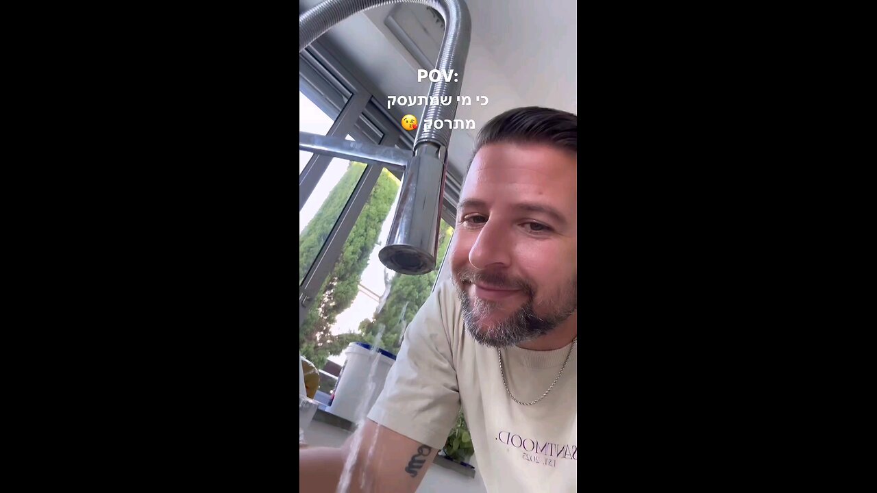 cringe israeli tiktoker smug bragging amid Gaza water and power restriction by israel