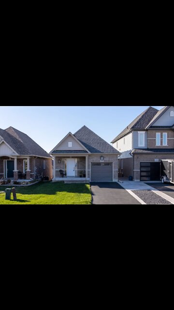 Almost Half Of Canadians Aged 25 To 35 Apparently Own A House & No, We're Not Joking