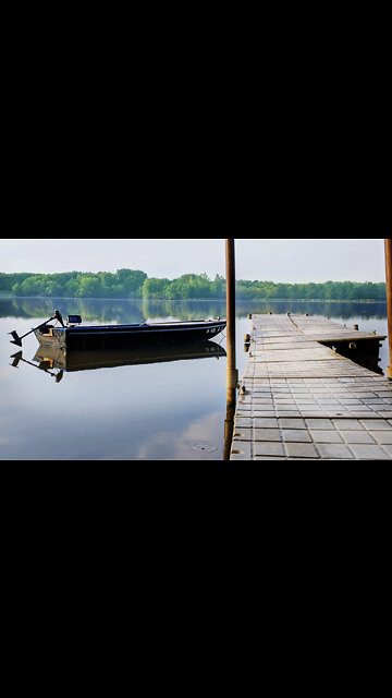 Fall Bass Fishing in Illinois | Fat Largemouth in a Jon Boat