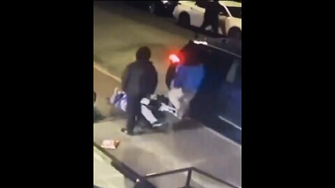 Illegal migrants in Queens NY beat and steal a man’s belongings