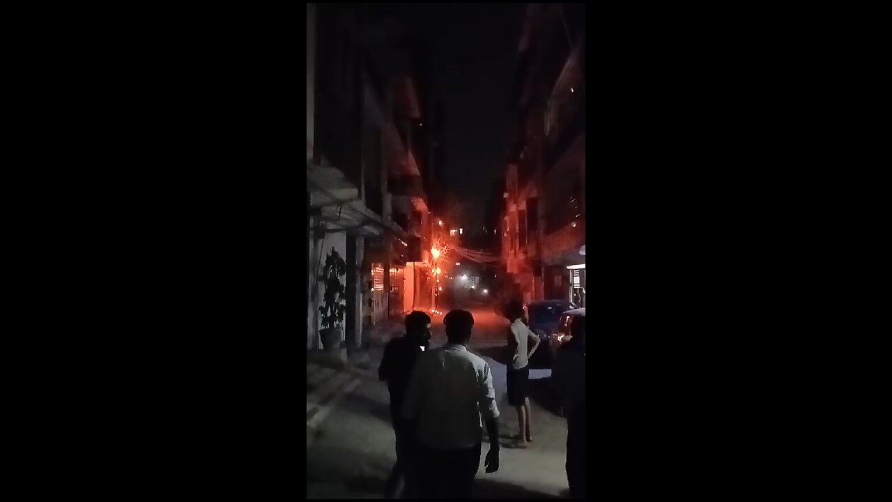 Electric pole bursting due to high temperature 53 degree hot