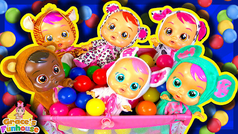 Babysitting Cry Babies Dolls & Having Fun With PitBalls