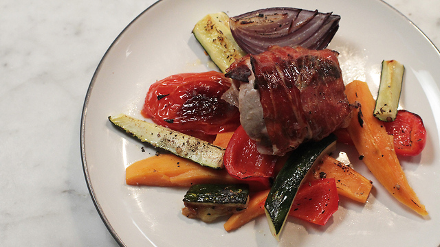 One-pan pork tenderloin with sage and roast vegetables