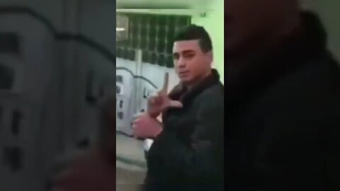 Traficantes fazem o L