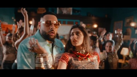 Badshah_-_Gone_Girl__लड़की_ख़राब____Official_Music_Video