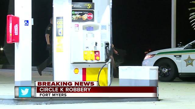 Deputies search for knife wielding man who robbed Circle K