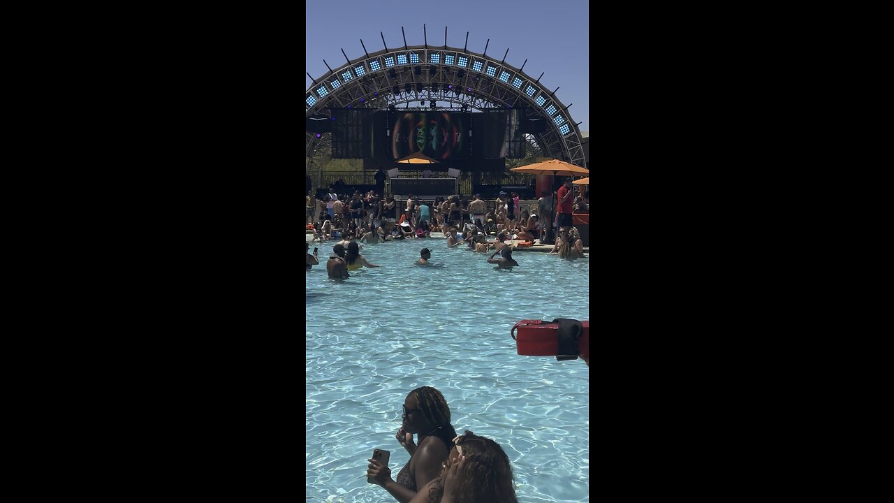 Las Vegas pool party