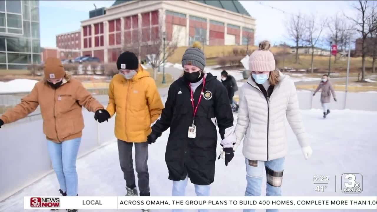 Thousands expected to visit UNMC Ice Rink this season