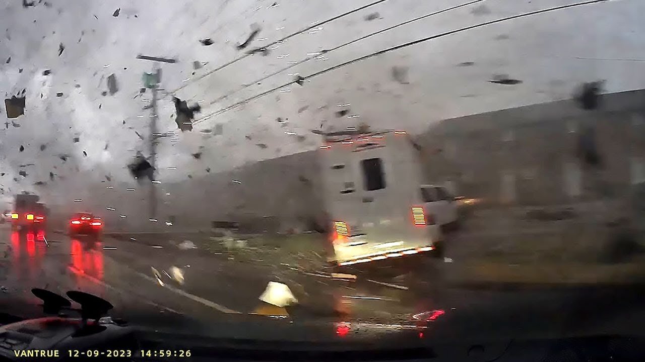 Most Horrific Natural Disasters Caught on Dashcam